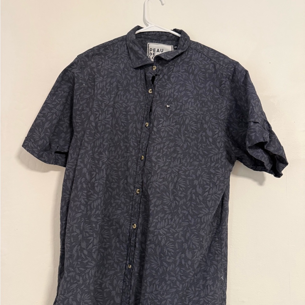 Peau De Loup Navy Leaf-Print Short Sleeve Button-Down Shirt